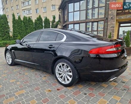 Черный Ягуар ХФ, объемом двигателя 2.2 л и пробегом 269 тыс. км за 14800 $, фото 12 на Automoto.ua