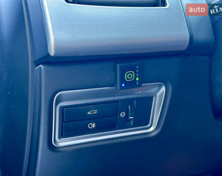 Черный Ягуар ХФ, объемом двигателя 2.97 л и пробегом 202 тыс. км за 9700 $, фото 10 на Automoto.ua