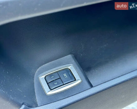 Черный Ягуар ХФ, объемом двигателя 2.97 л и пробегом 202 тыс. км за 9700 $, фото 9 на Automoto.ua