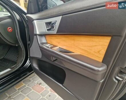 Черный Ягуар ХФ, объемом двигателя 2.2 л и пробегом 269 тыс. км за 14800 $, фото 40 на Automoto.ua