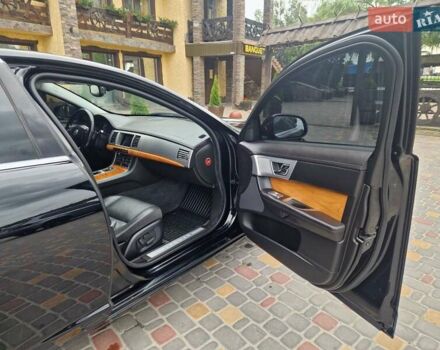 Черный Ягуар ХФ, объемом двигателя 2.2 л и пробегом 269 тыс. км за 13999 $, фото 41 на Automoto.ua