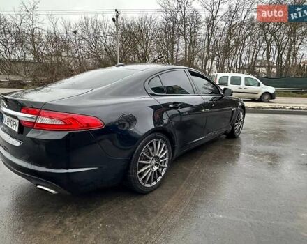 Черный Ягуар ХФ, объемом двигателя 2.97 л и пробегом 282 тыс. км за 9500 $, фото 6 на Automoto.ua