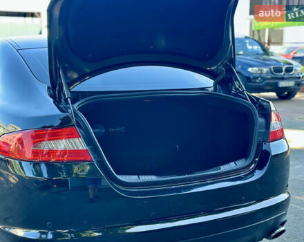 Черный Ягуар ХФ, объемом двигателя 2.97 л и пробегом 202 тыс. км за 9700 $, фото 18 на Automoto.ua