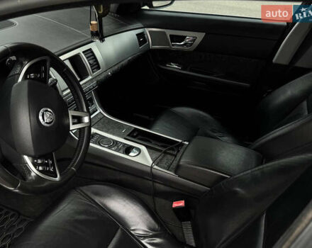 Черный Ягуар ХФ, объемом двигателя 2 л и пробегом 225 тыс. км за 15000 $, фото 7 на Automoto.ua