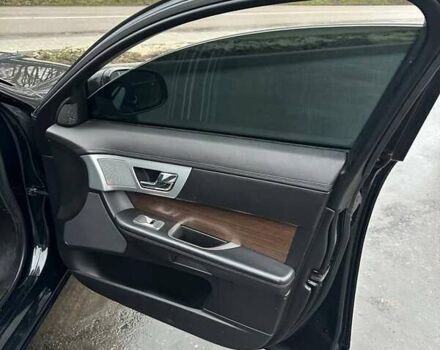 Черный Ягуар ХФ, объемом двигателя 2.97 л и пробегом 282 тыс. км за 9500 $, фото 17 на Automoto.ua