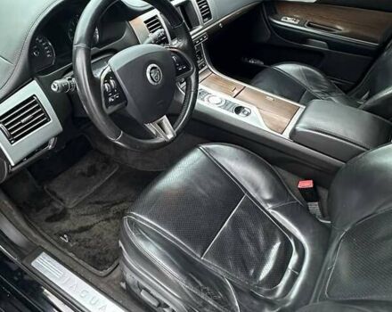 Черный Ягуар ХФ, объемом двигателя 2.97 л и пробегом 282 тыс. км за 9500 $, фото 8 на Automoto.ua