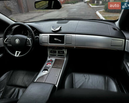 Черный Ягуар ХФ, объемом двигателя 2.18 л и пробегом 147 тыс. км за 10700 $, фото 18 на Automoto.ua