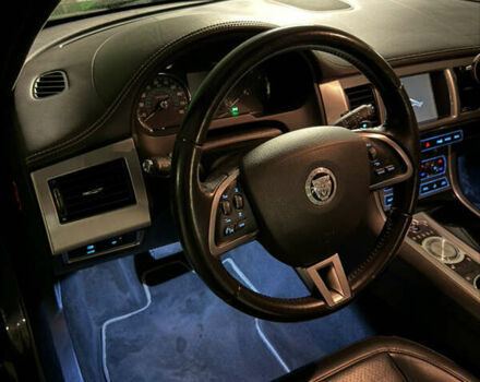 Черный Ягуар ХФ, объемом двигателя 3 л и пробегом 89 тыс. км за 14700 $, фото 8 на Automoto.ua