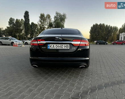 Черный Ягуар ХФ, объемом двигателя 3 л и пробегом 94 тыс. км за 12999 $, фото 2 на Automoto.ua