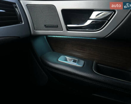 Черный Ягуар ХФ, объемом двигателя 3 л и пробегом 94 тыс. км за 12999 $, фото 16 на Automoto.ua