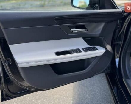 Черный Ягуар ХФ, объемом двигателя 3 л и пробегом 107 тыс. км за 16200 $, фото 23 на Automoto.ua