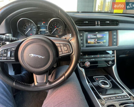 Черный Ягуар ХФ, объемом двигателя 3 л и пробегом 177 тыс. км за 18500 $, фото 9 на Automoto.ua