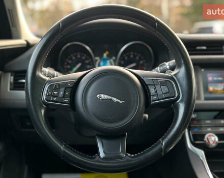 Чорний Ягуар ХФ, об'ємом двигуна 3 л та пробігом 177 тис. км за 16750 $, фото 10 на Automoto.ua