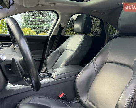 Чорний Ягуар ХФ, об'ємом двигуна 3 л та пробігом 177 тис. км за 16750 $, фото 8 на Automoto.ua