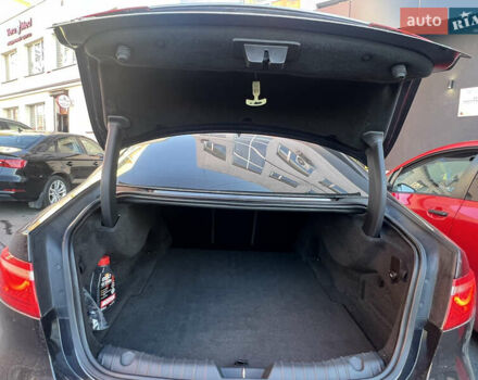 Черный Ягуар ХФ, объемом двигателя 3 л и пробегом 177 тыс. км за 18500 $, фото 6 на Automoto.ua