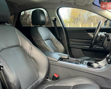 Чорний Ягуар ХФ, об'ємом двигуна 3 л та пробігом 177 тис. км за 16750 $, фото 19 на Automoto.ua