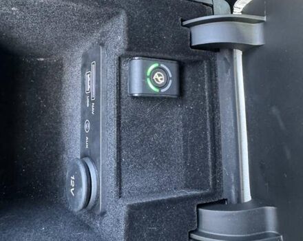 Черный Ягуар ХФ, объемом двигателя 3 л и пробегом 107 тыс. км за 16200 $, фото 52 на Automoto.ua