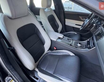 Черный Ягуар ХФ, объемом двигателя 3 л и пробегом 107 тыс. км за 16200 $, фото 37 на Automoto.ua