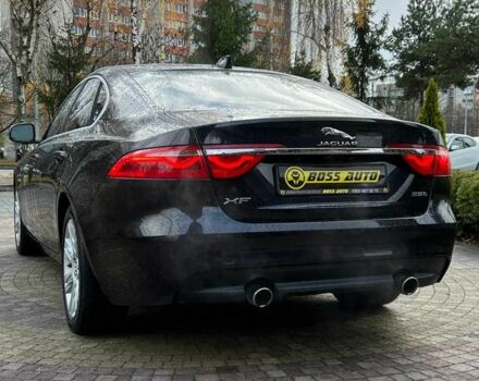 Черный Ягуар ХФ, объемом двигателя 3 л и пробегом 177 тыс. км за 16750 $, фото 4 на Automoto.ua