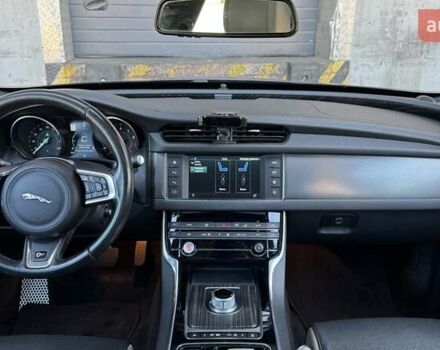 Черный Ягуар ХФ, объемом двигателя 3 л и пробегом 107 тыс. км за 16200 $, фото 39 на Automoto.ua