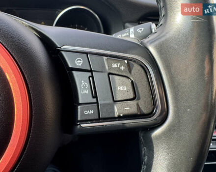 Черный Ягуар ХФ, объемом двигателя 3 л и пробегом 181 тыс. км за 17500 $, фото 41 на Automoto.ua