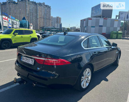 Черный Ягуар ХФ, объемом двигателя 3 л и пробегом 75 тыс. км за 16000 $, фото 3 на Automoto.ua