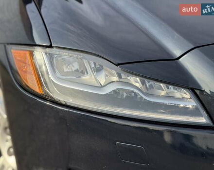 Черный Ягуар ХФ, объемом двигателя 3 л и пробегом 181 тыс. км за 17500 $, фото 4 на Automoto.ua