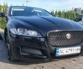 Чорний Ягуар ХФ, об'ємом двигуна 2 л та пробігом 175 тис. км за 20000 $, фото 1 на Automoto.ua