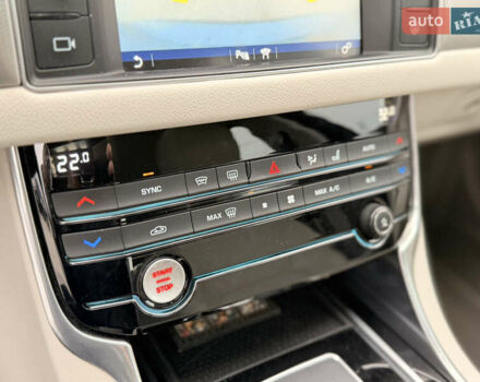 Черный Ягуар ХФ, объемом двигателя 3 л и пробегом 148 тыс. км за 18700 $, фото 19 на Automoto.ua