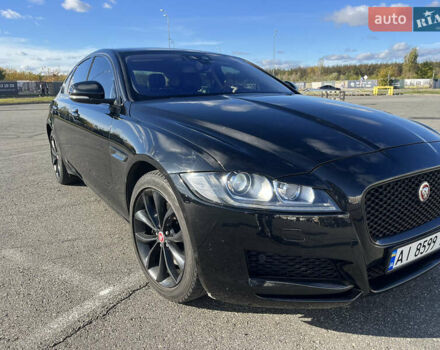 Черный Ягуар ХФ, объемом двигателя 2 л и пробегом 158 тыс. км за 17500 $, фото 4 на Automoto.ua
