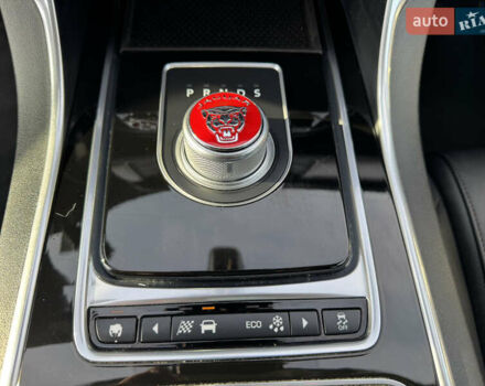 Черный Ягуар ХФ, объемом двигателя 3 л и пробегом 181 тыс. км за 17500 $, фото 37 на Automoto.ua