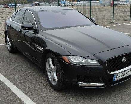 Черный Ягуар ХФ, объемом двигателя 2 л и пробегом 141 тыс. км за 17324 $, фото 1 на Automoto.ua