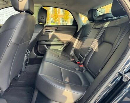 Чорний Ягуар ХФ, об'ємом двигуна 3 л та пробігом 181 тис. км за 17500 $, фото 12 на Automoto.ua