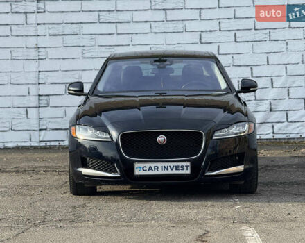 Черный Ягуар ХФ, объемом двигателя 3 л и пробегом 181 тыс. км за 17500 $, фото 6 на Automoto.ua