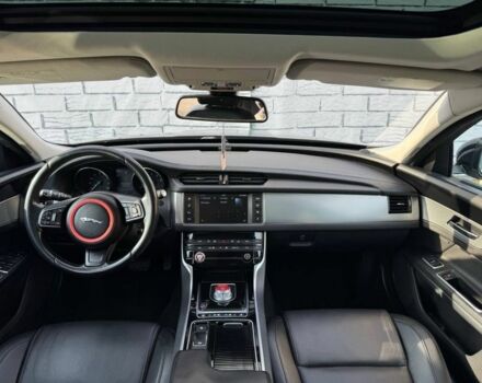 Чорний Ягуар ХФ, об'ємом двигуна 3 л та пробігом 181 тис. км за 17500 $, фото 11 на Automoto.ua