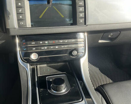 Черный Ягуар ХФ, объемом двигателя 2 л и пробегом 158 тыс. км за 17500 $, фото 19 на Automoto.ua