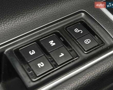 Черный Ягуар ХФ, объемом двигателя 2 л и пробегом 158 тыс. км за 15900 $, фото 12 на Automoto.ua