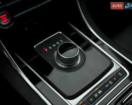 Черный Ягуар ХФ, объемом двигателя 2 л и пробегом 113 тыс. км за 17600 $, фото 29 на Automoto.ua