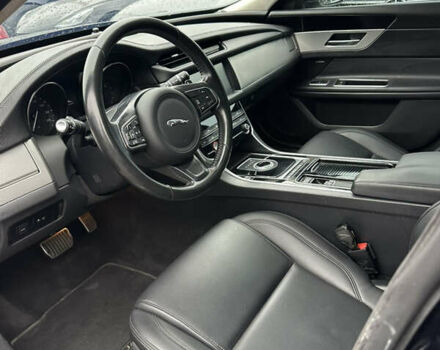 Чорний Ягуар ХФ, об'ємом двигуна 2 л та пробігом 123 тис. км за 19900 $, фото 5 на Automoto.ua