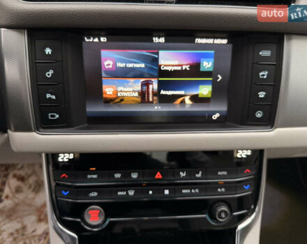 Черный Ягуар ХФ, объемом двигателя 3 л и пробегом 148 тыс. км за 18700 $, фото 48 на Automoto.ua