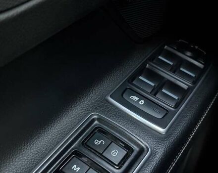 Чорний Ягуар ХФ, об'ємом двигуна 2 л та пробігом 110 тис. км за 20000 $, фото 13 на Automoto.ua