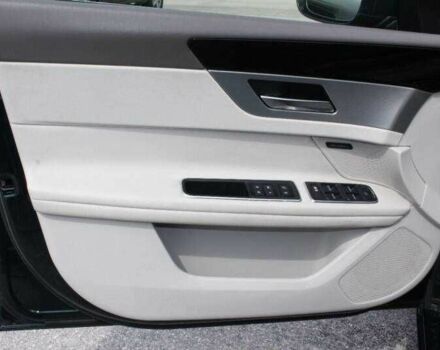 Черный Ягуар ХФ, объемом двигателя 3 л и пробегом 66 тыс. км за 3700 $, фото 7 на Automoto.ua