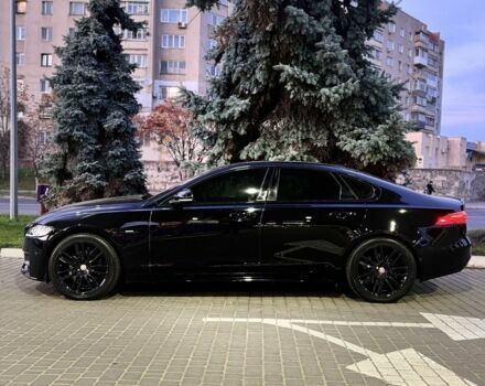 Черный Ягуар ХФ, объемом двигателя 2 л и пробегом 98 тыс. км за 18500 $, фото 1 на Automoto.ua