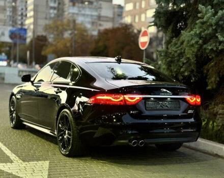 Черный Ягуар ХФ, объемом двигателя 2 л и пробегом 98 тыс. км за 19999 $, фото 4 на Automoto.ua