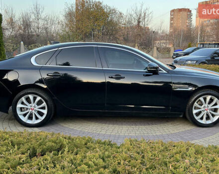 Черный Ягуар ХФ, объемом двигателя 0 л и пробегом 124 тыс. км за 20500 $, фото 7 на Automoto.ua