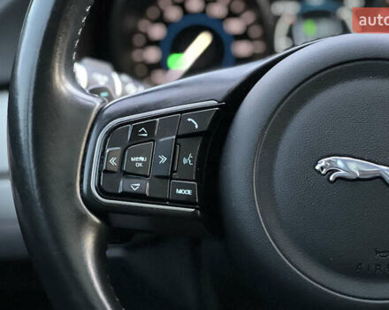 Черный Ягуар ХФ, объемом двигателя 0 л и пробегом 124 тыс. км за 20500 $, фото 10 на Automoto.ua