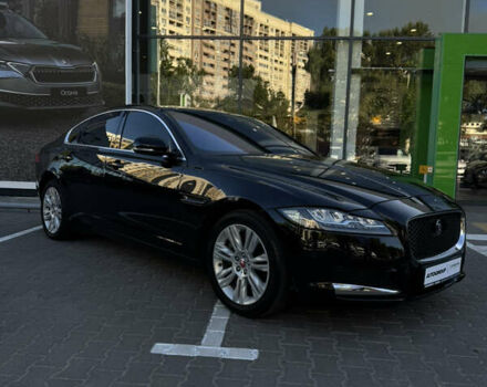 Черный Ягуар ХФ, объемом двигателя 2 л и пробегом 100 тыс. км за 26000 $, фото 6 на Automoto.ua