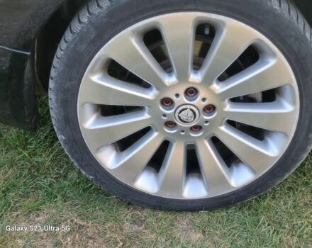 Черный Ягуар ХФ, объемом двигателя 3 л и пробегом 170 тыс. км за 38000 $, фото 4 на Automoto.ua