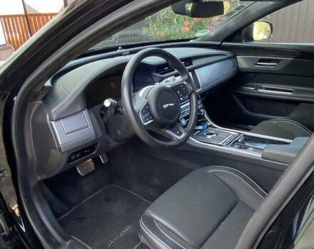 Чорний Ягуар ХФ, об'ємом двигуна 2 л та пробігом 91 тис. км за 26999 $, фото 45 на Automoto.ua