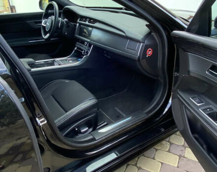 Чорний Ягуар ХФ, об'ємом двигуна 2 л та пробігом 91 тис. км за 26999 $, фото 26 на Automoto.ua